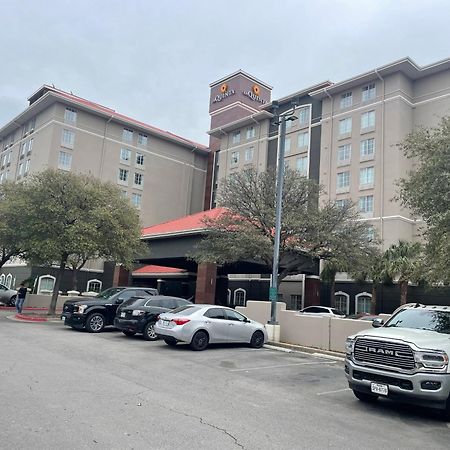 מלון La Quinta By Wyndham San Antonio Airport מראה חיצוני תמונה