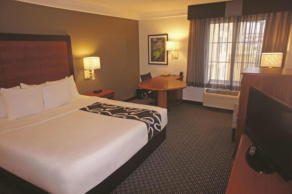 מלון La Quinta By Wyndham San Antonio Airport מראה חיצוני תמונה