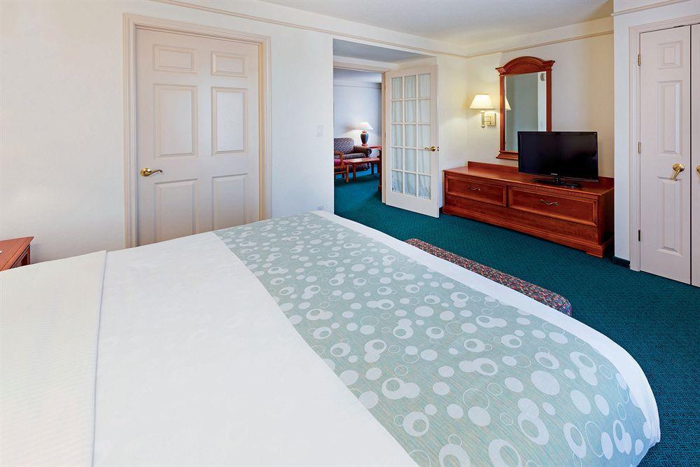 מלון La Quinta By Wyndham San Antonio Airport מראה חיצוני תמונה