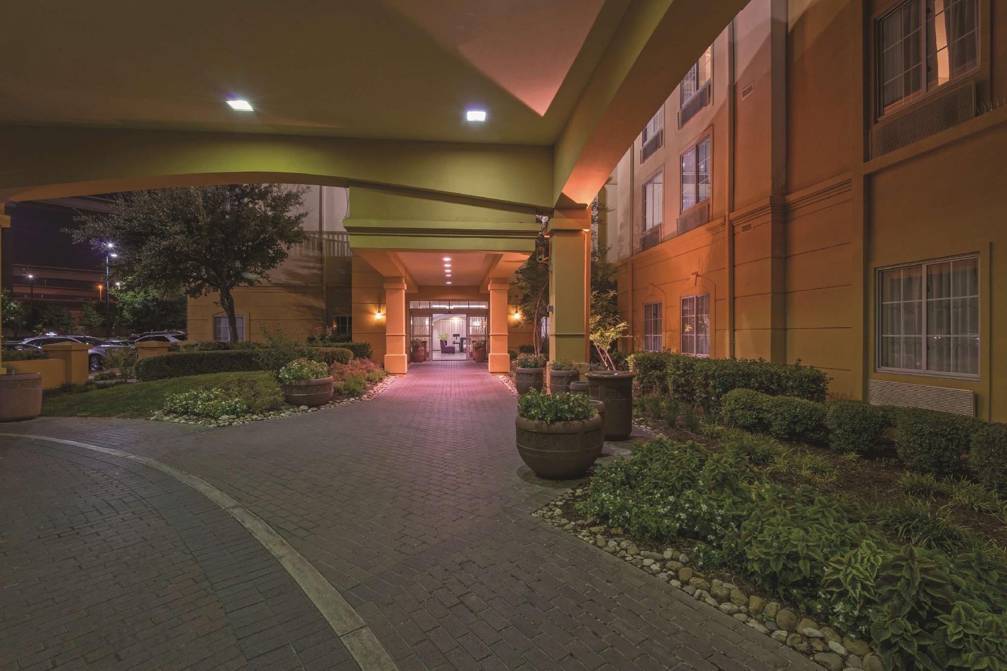 מלון La Quinta By Wyndham San Antonio Airport מראה חיצוני תמונה