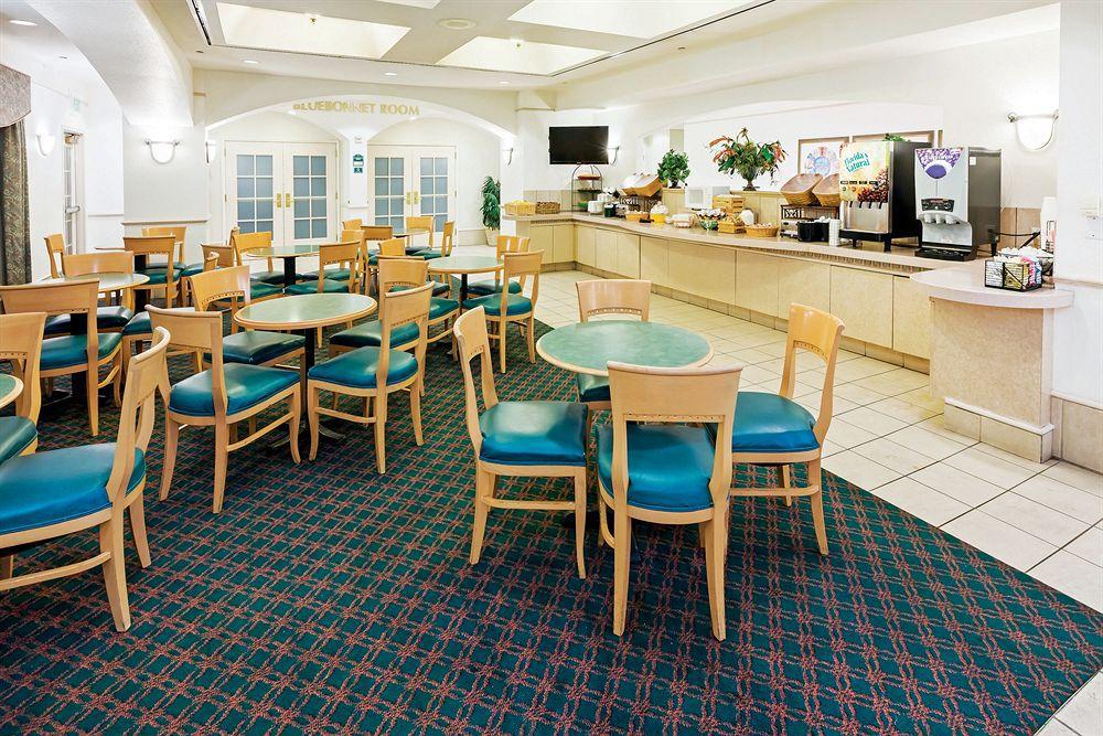מלון La Quinta By Wyndham San Antonio Airport מראה חיצוני תמונה