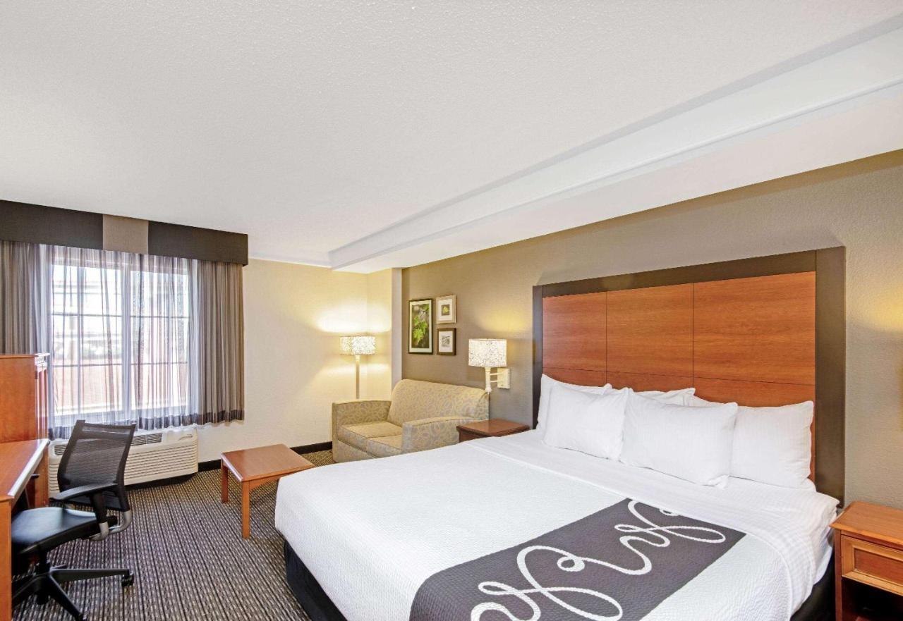 מלון La Quinta By Wyndham San Antonio Airport מראה חיצוני תמונה