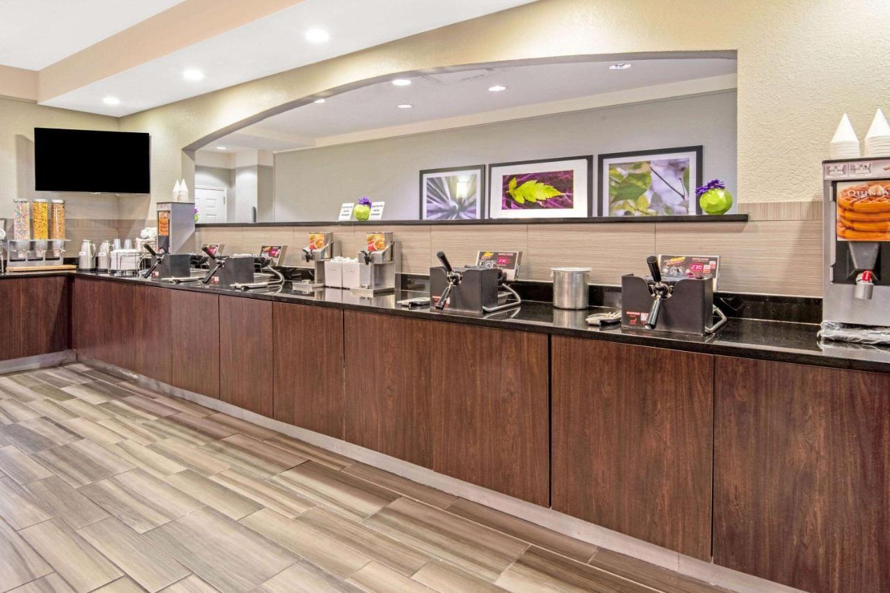 מלון La Quinta By Wyndham San Antonio Airport מראה חיצוני תמונה