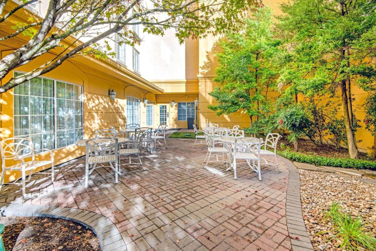 מלון La Quinta By Wyndham San Antonio Airport מראה חיצוני תמונה