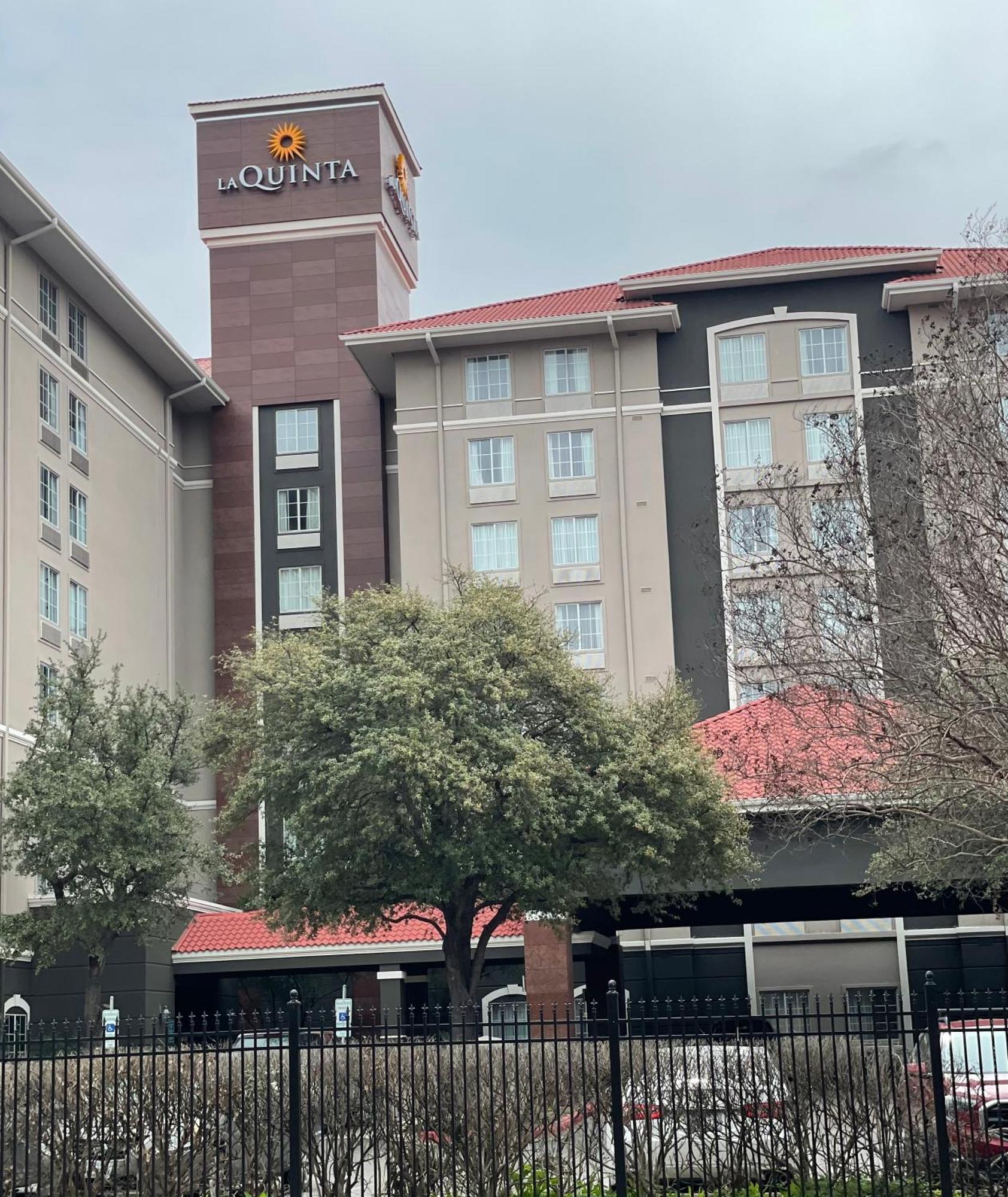 מלון La Quinta By Wyndham San Antonio Airport מראה חיצוני תמונה