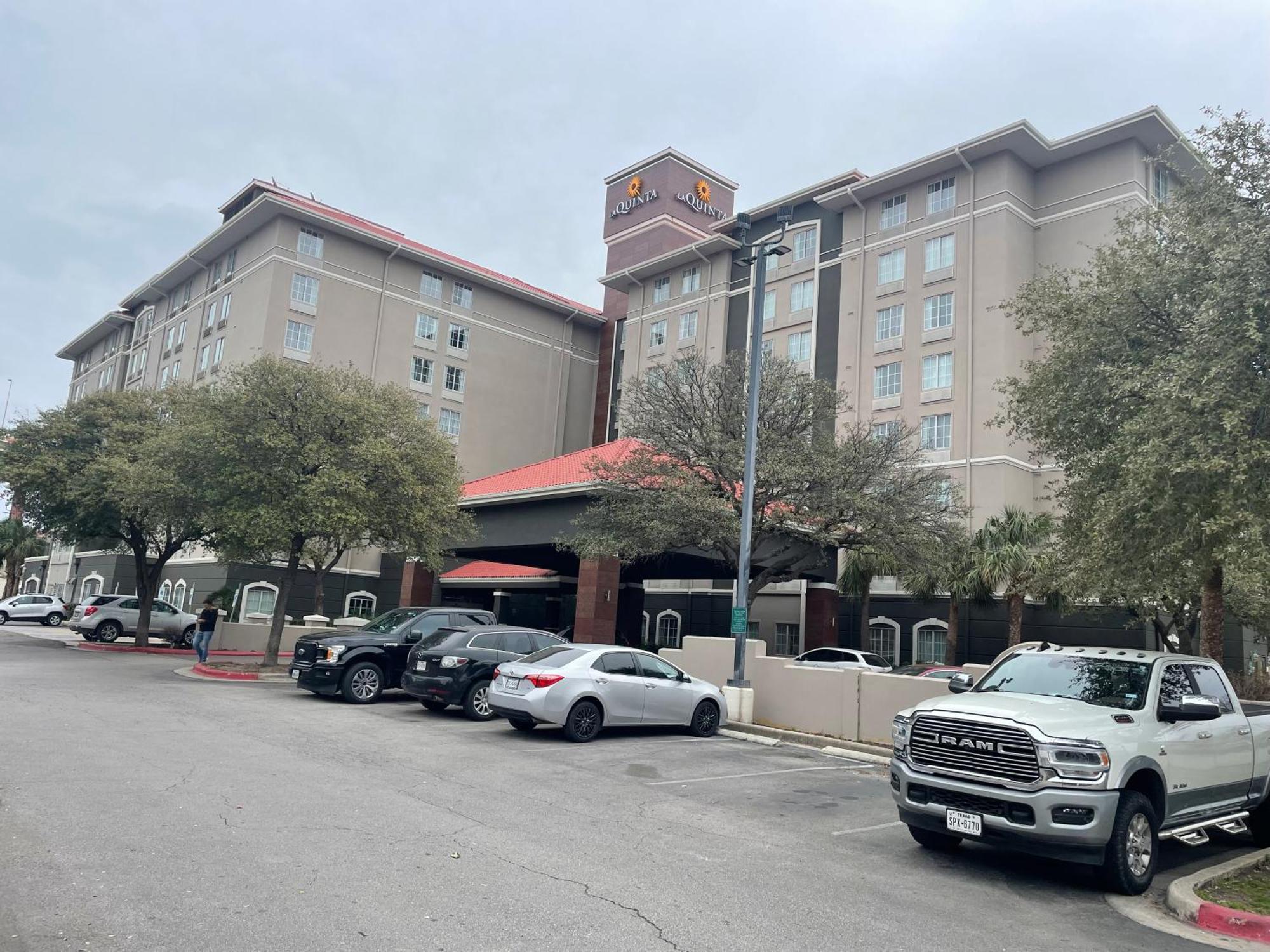 מלון La Quinta By Wyndham San Antonio Airport מראה חיצוני תמונה