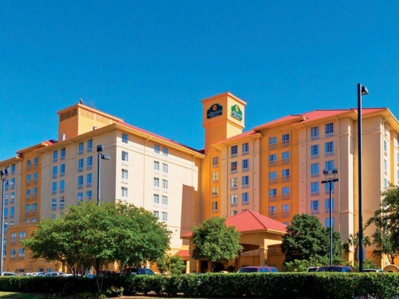 מלון La Quinta By Wyndham San Antonio Airport מראה חיצוני תמונה